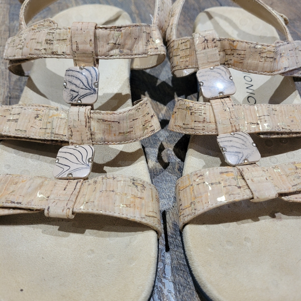Vionic Amber Sandals - image 2
